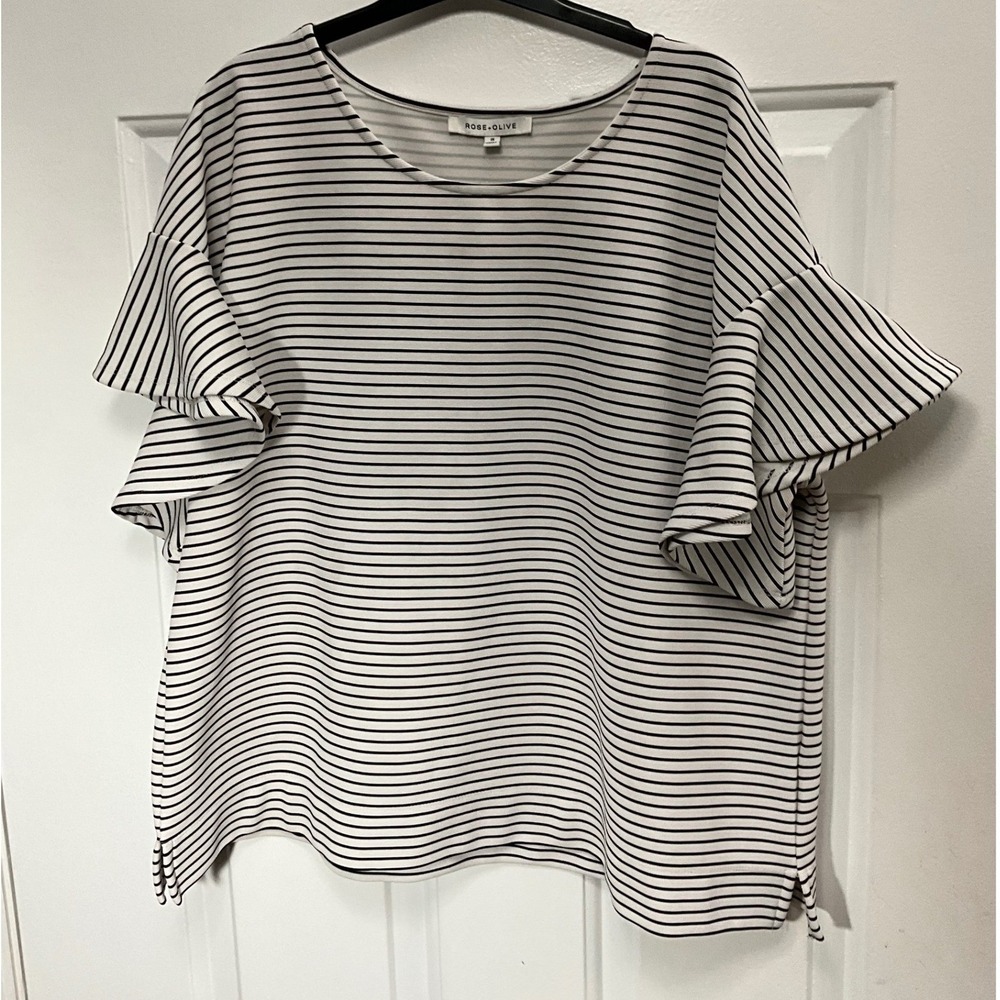 Rose + Olive Womens 1X Black White Striped Ruffle Sleeve Ribbed Knit Top Blouse